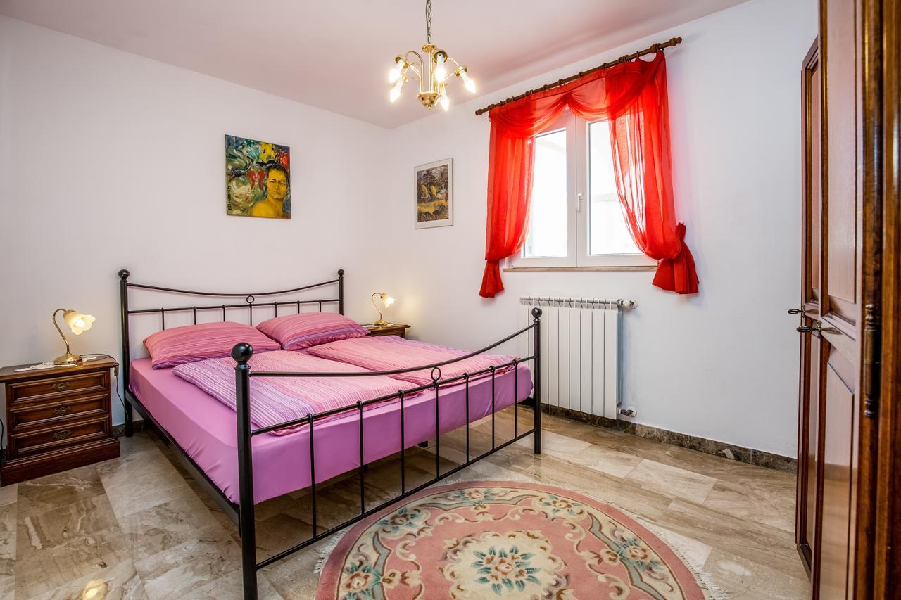 Apartment Carolina Ližnjan Exteriér fotografie