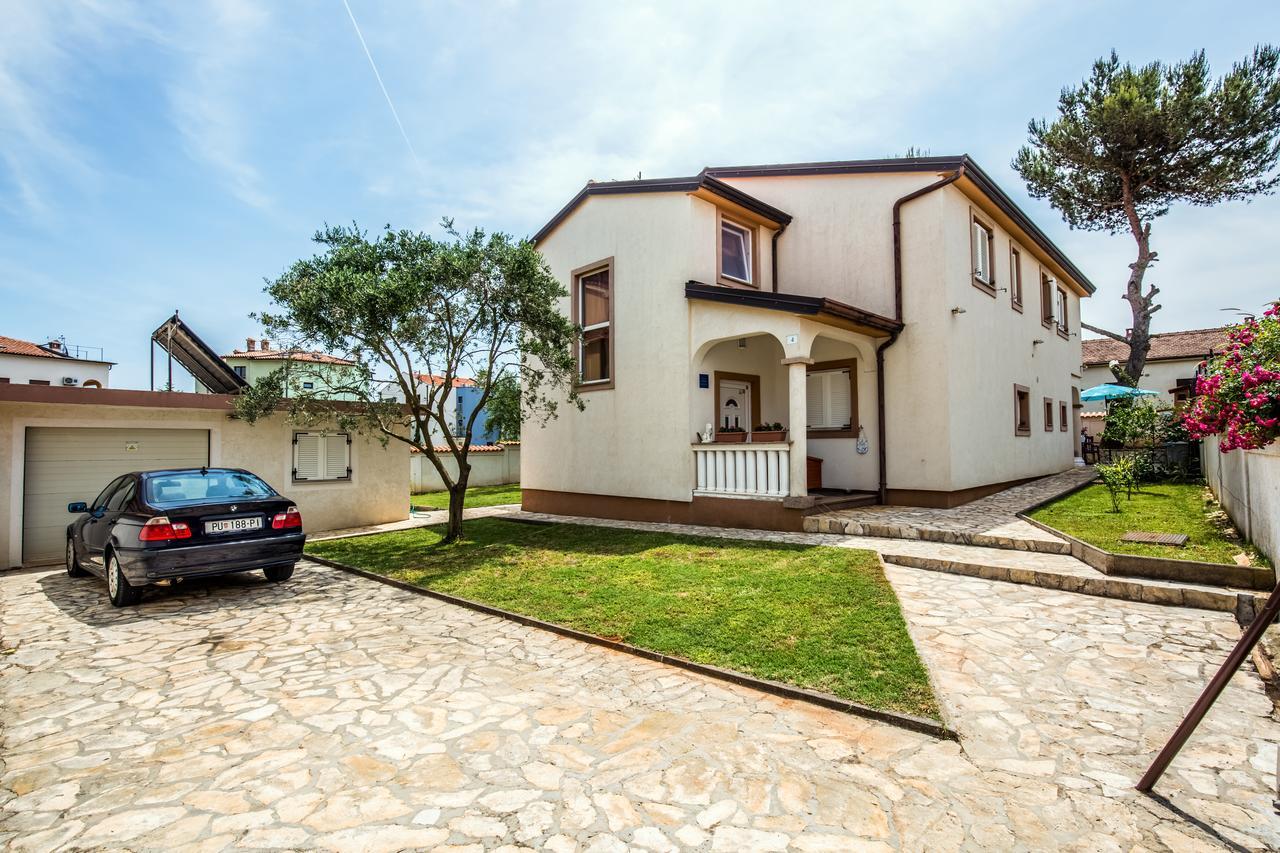 Apartment Carolina Ližnjan Exteriér fotografie